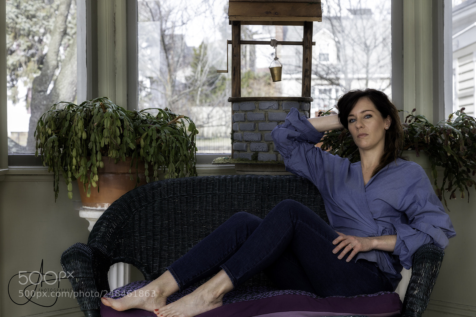Canon EOS 5DS sample photo. Barefoot in the sunroom photography