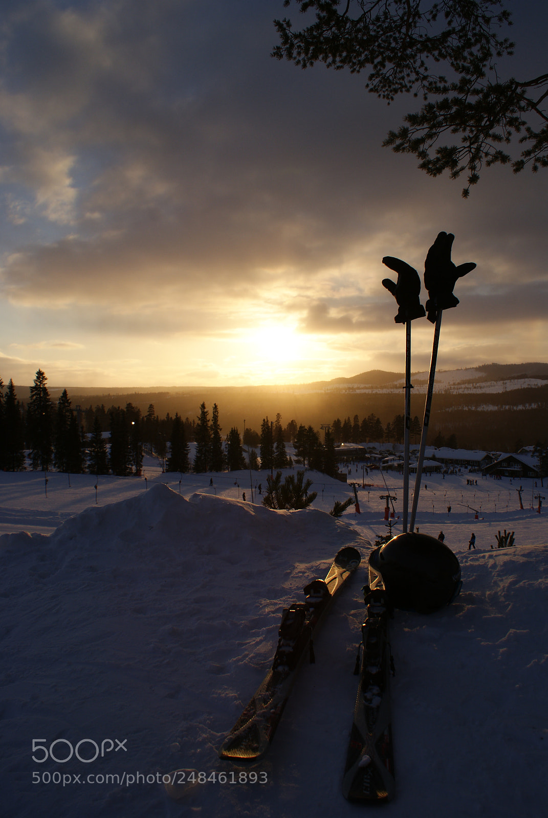 Sony DT 18-70mm F3.5-5.6 sample photo. Sunset at the slopes photography