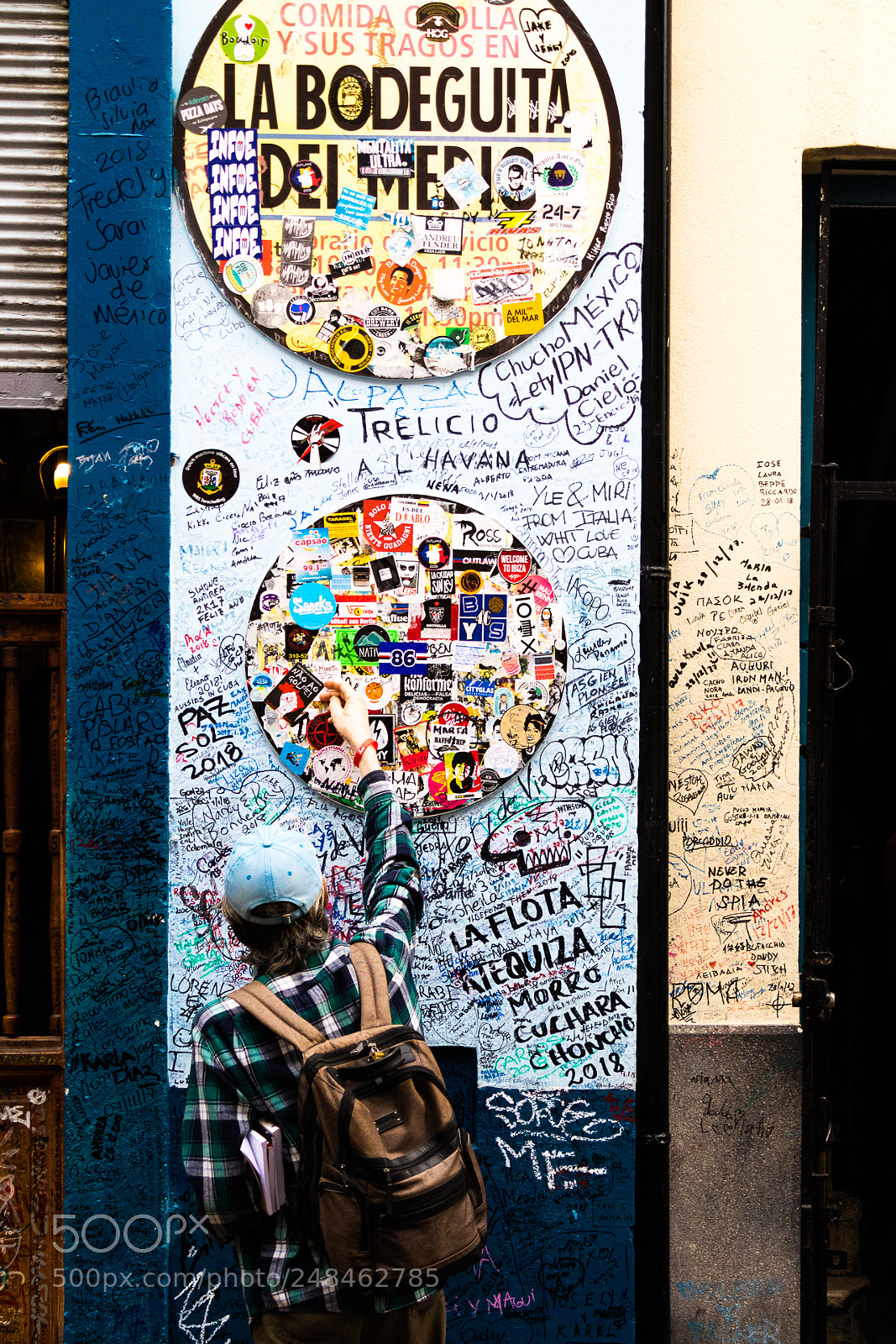 Canon EOS M3 sample photo. Scribbled wall photography