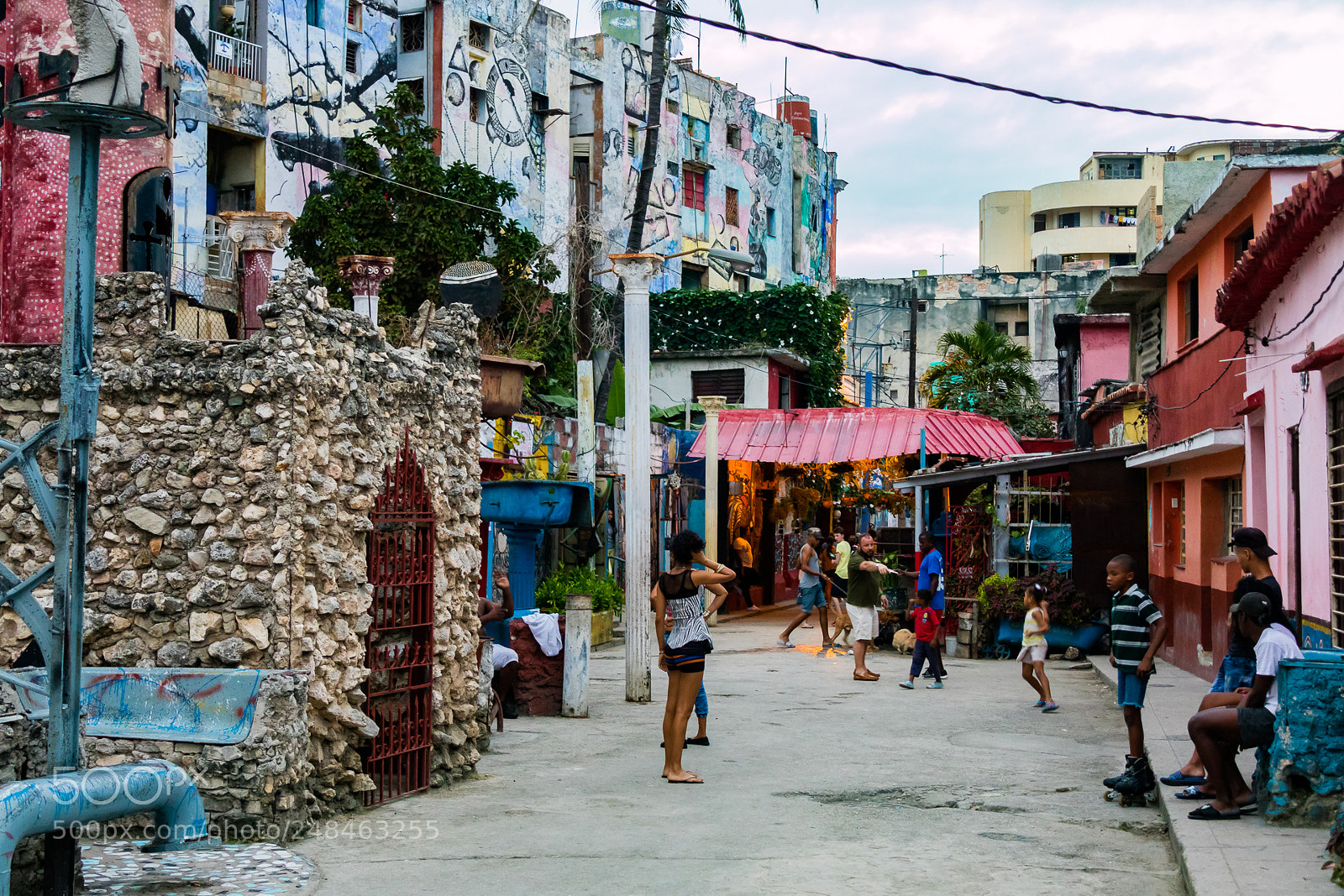 Canon EOS M3 sample photo. Colorful street photography