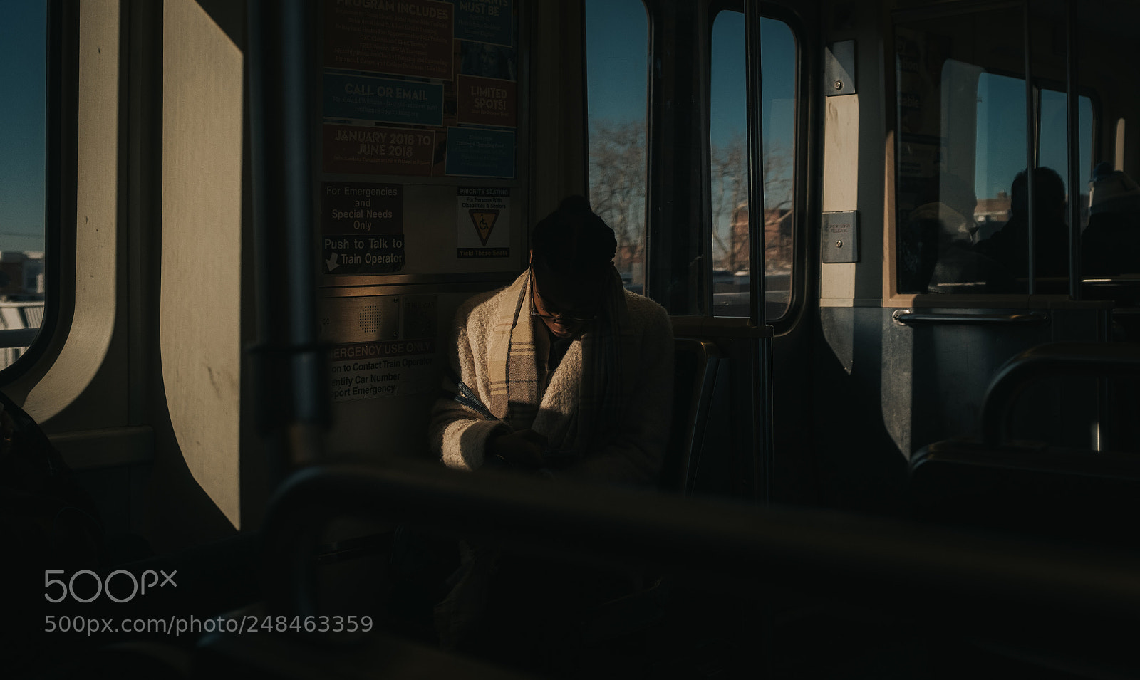 Fujifilm X100F sample photo. Commuter photography