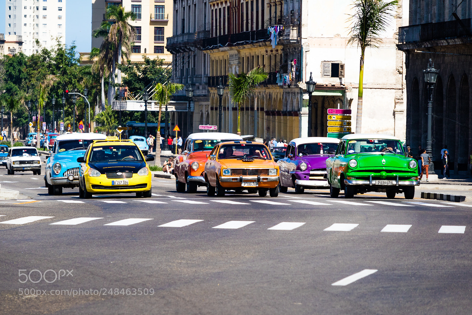 Canon EOS M3 sample photo. Colorful cars photography