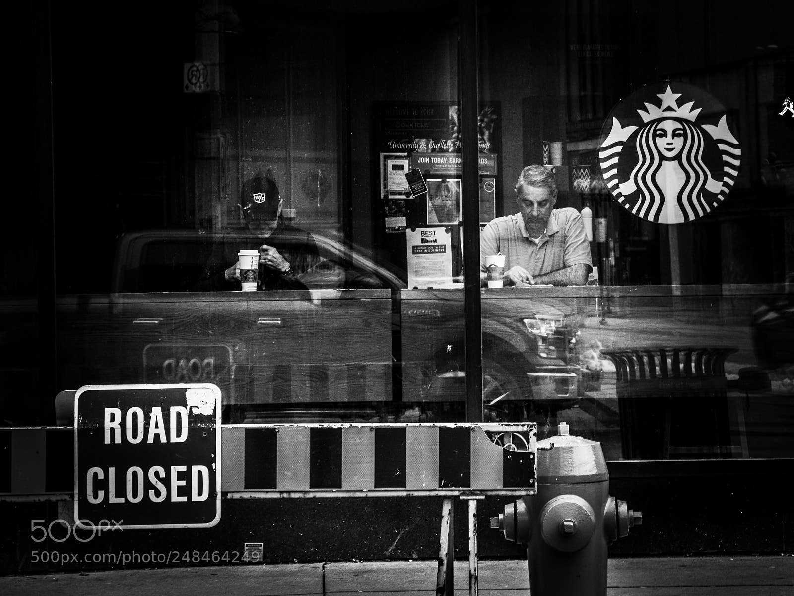 Nikon D500 sample photo. Window seats. windsor, on. photography