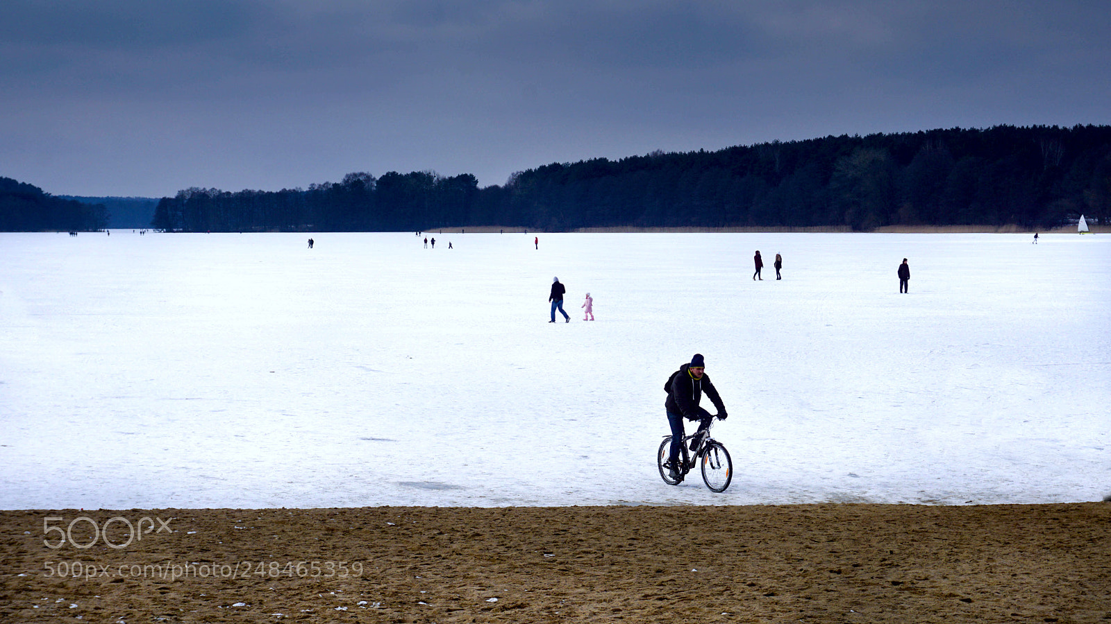 Sony a6000 sample photo. Frozen lake  olsztyn krzywe photography