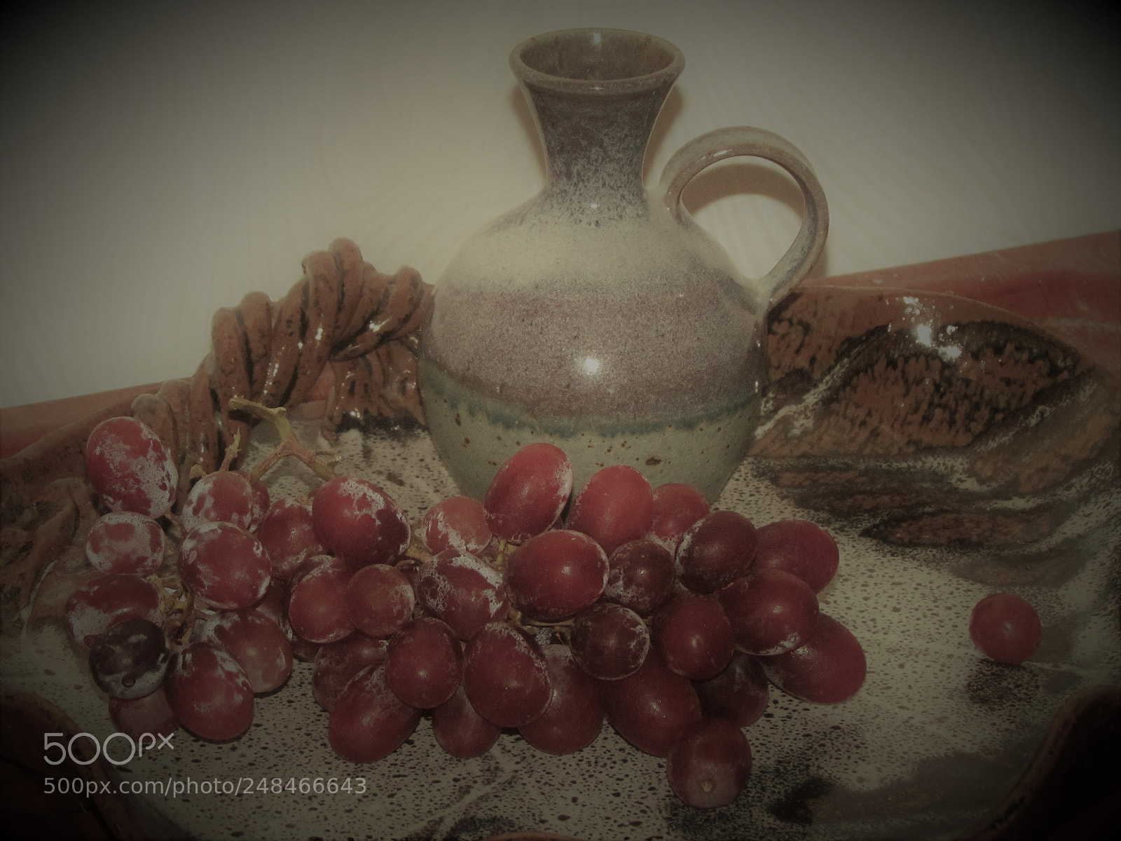 Canon PowerShot SX30 IS sample photo. Pottery and grapes photography