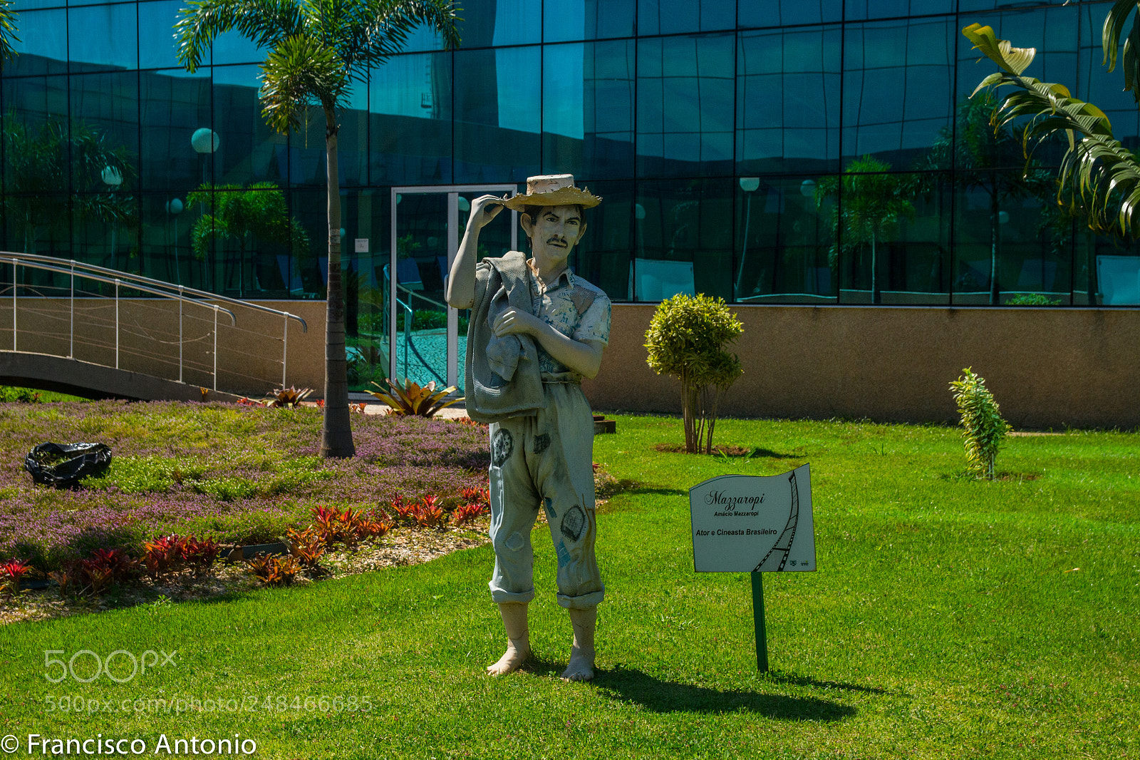 Canon EOS 700D (EOS Rebel T5i / EOS Kiss X7i) sample photo. Cinema photography