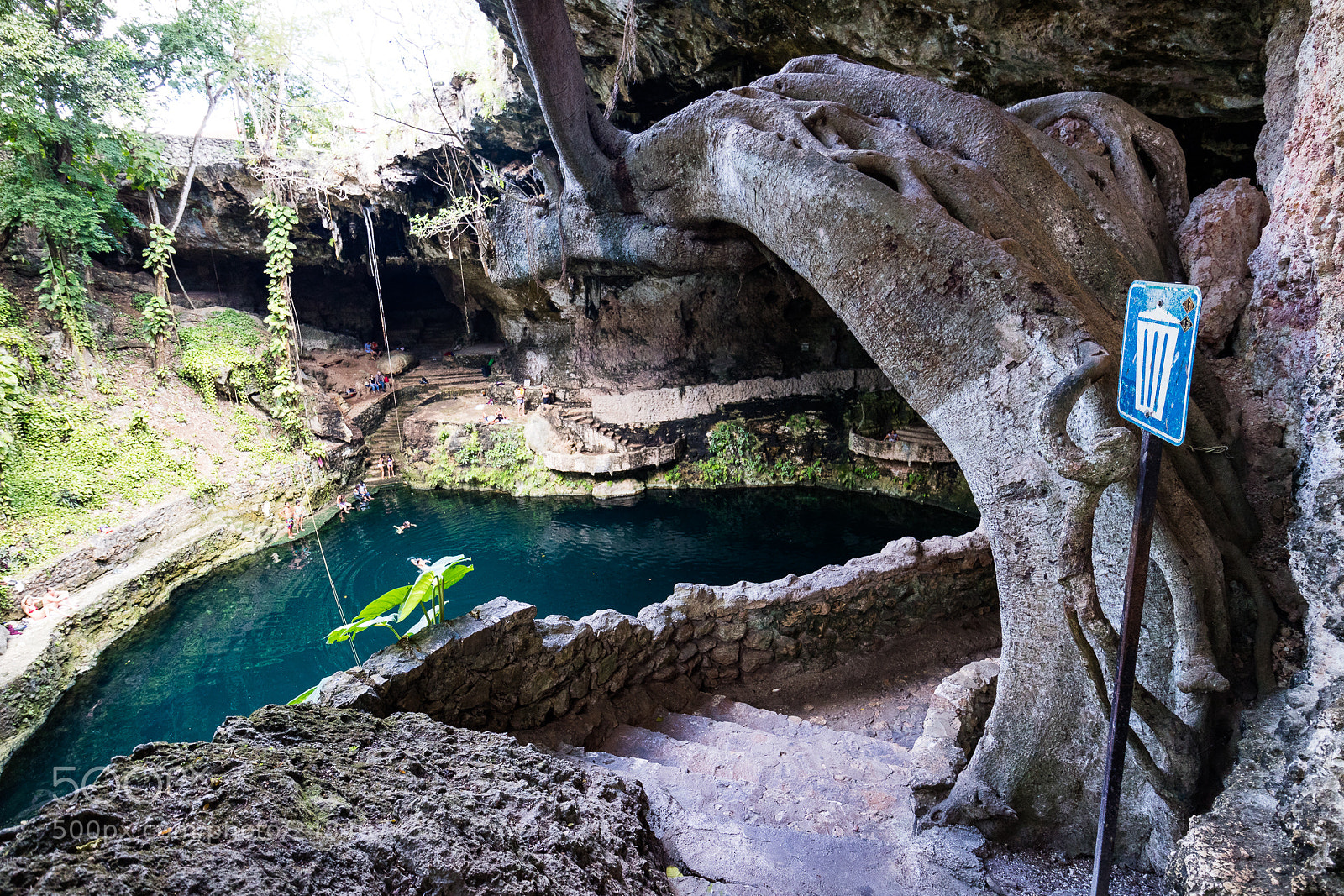 Canon EOS M3 sample photo. Cenote photography