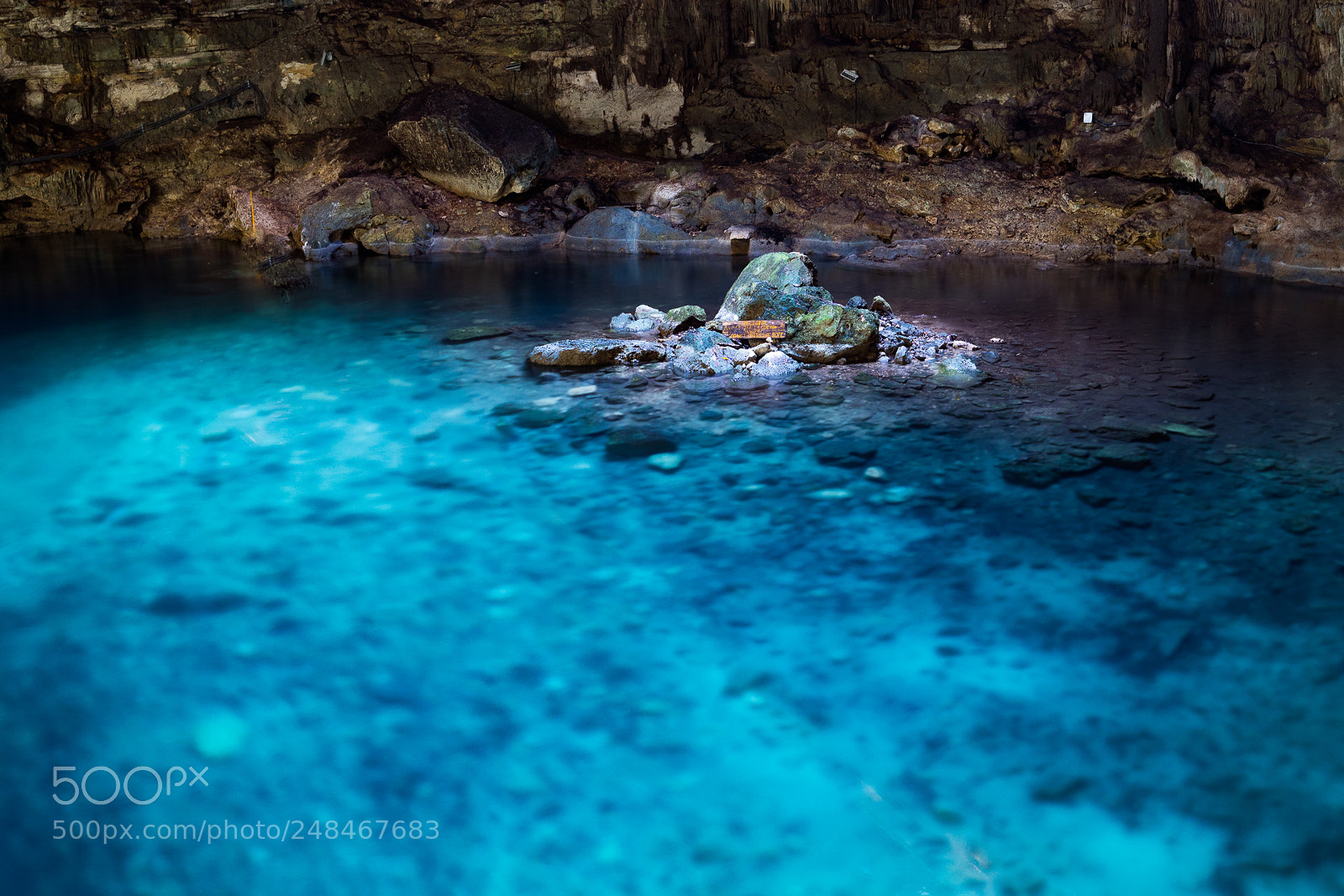 Canon EOS M3 sample photo. Cenote photography