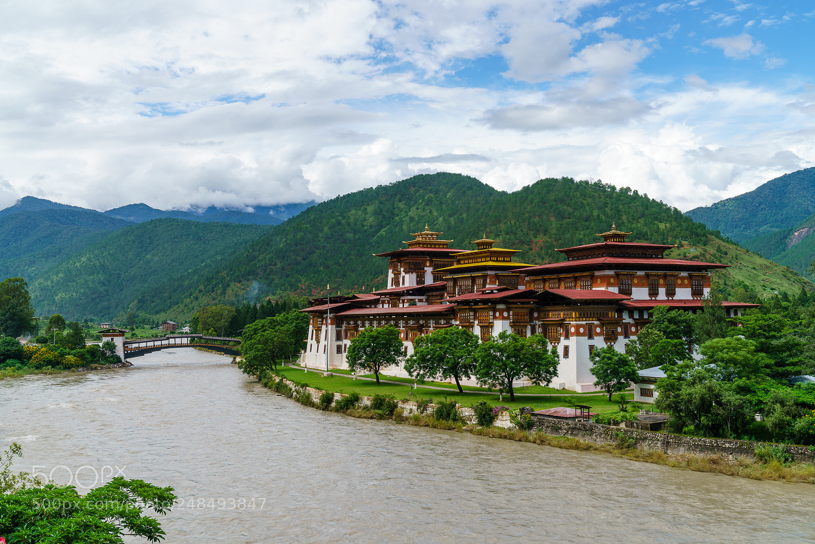 Sony a7R II sample photo. Punakha dzong photography