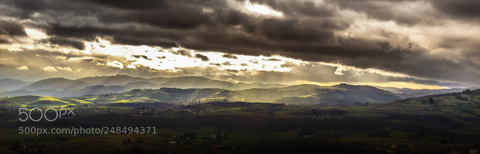 Canon EOS 80D sample photo. Stormy sky on beaujolais photography