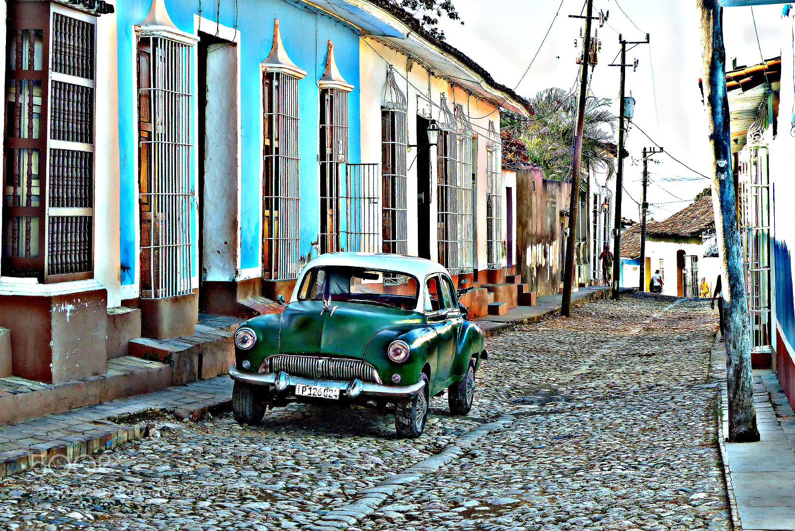Panasonic Lumix DMC-FZ200 sample photo. Old timer photography
