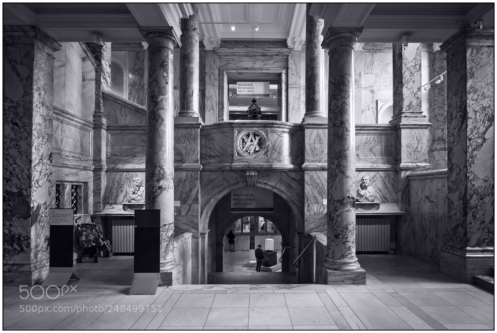 Canon EOS M6 sample photo. V&a museum, london. photography