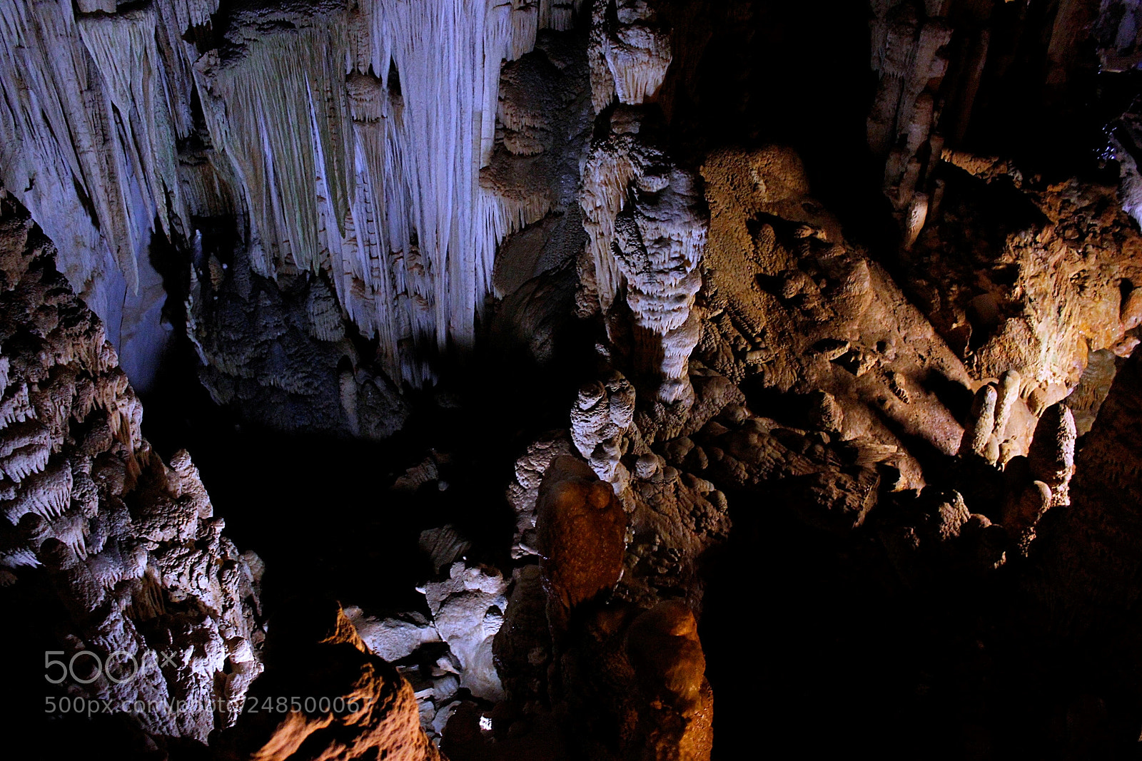 Canon EOS 1300D (EOS Rebel T6 / EOS Kiss X80) sample photo. Cave - 3 photography