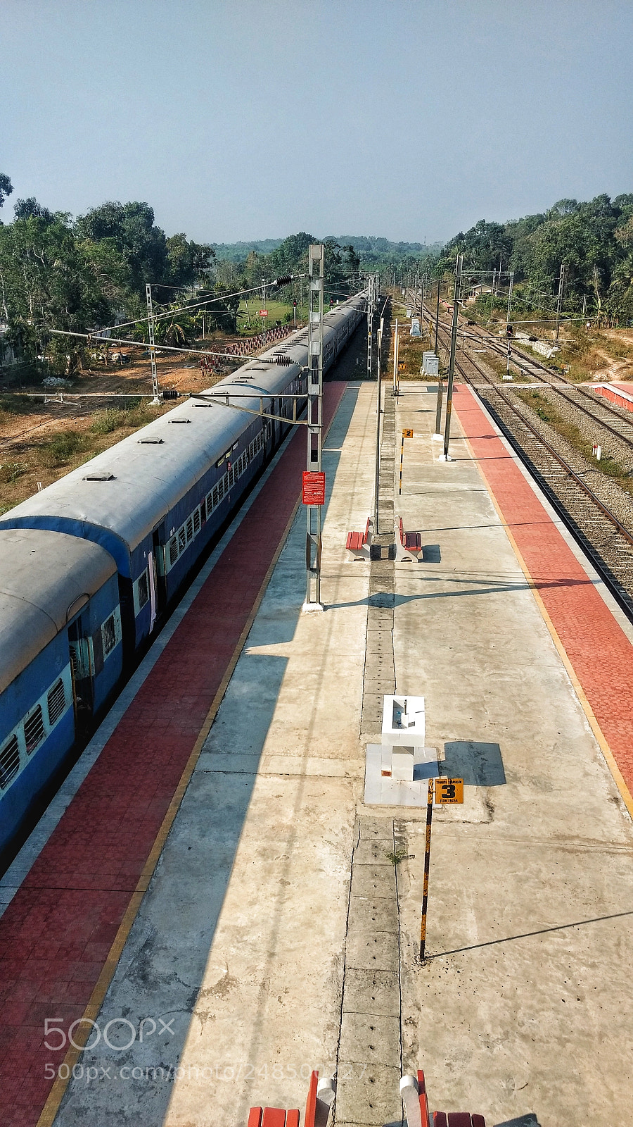 Motorola Moto G (4) sample photo. Railway in india photography