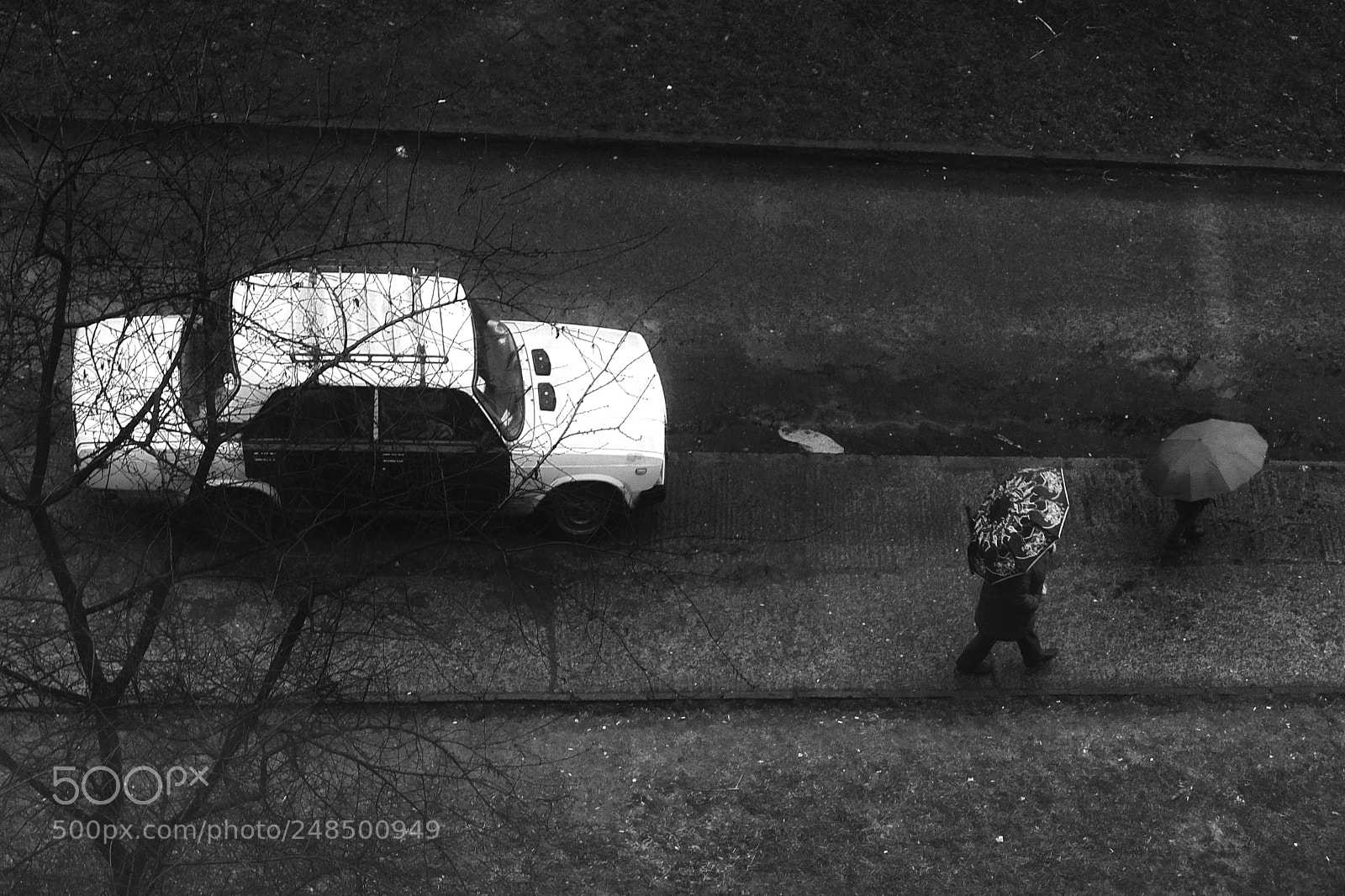 Fujifilm X10 sample photo. Rainy day photography