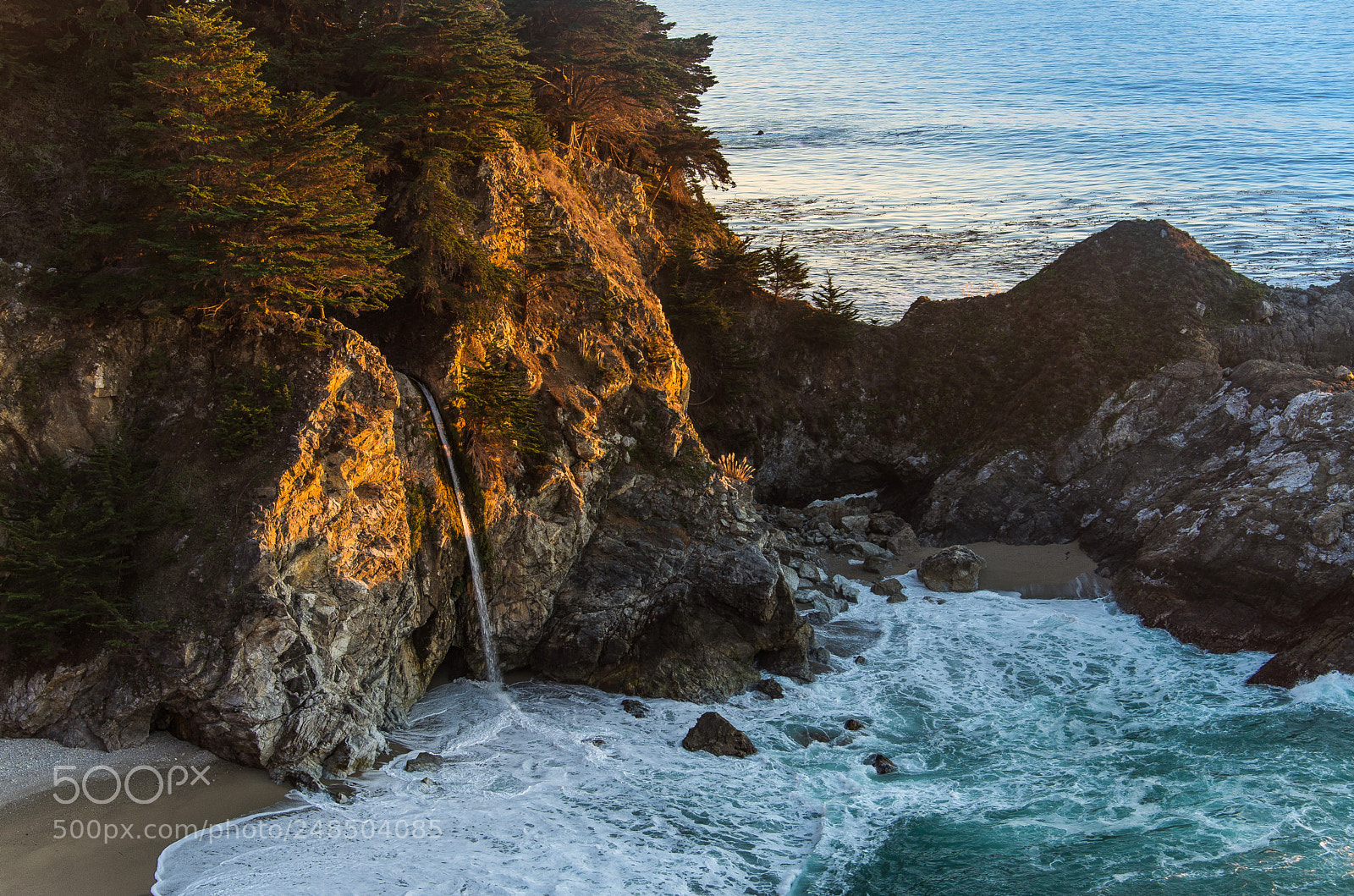 Nikon D600 sample photo. Filling the pacific ocean photography
