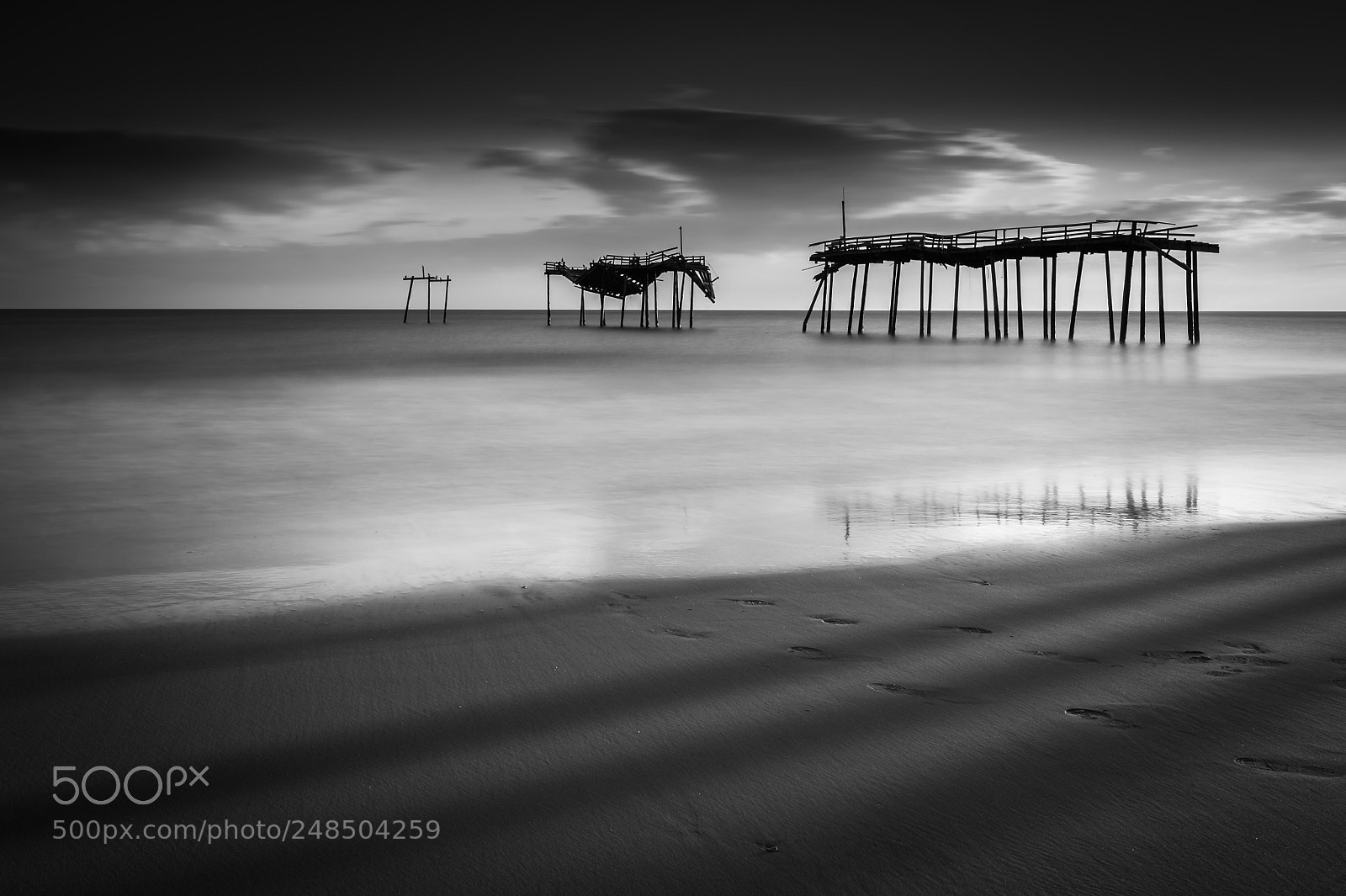 Nikon D4 sample photo. Old pier photography