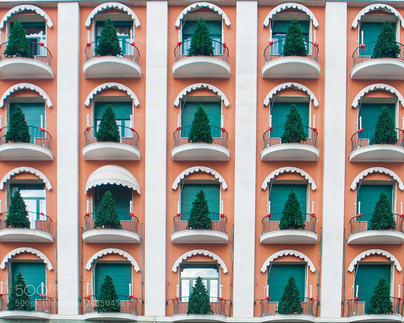 Nikon D5000 sample photo. A grand hotel christmas photography