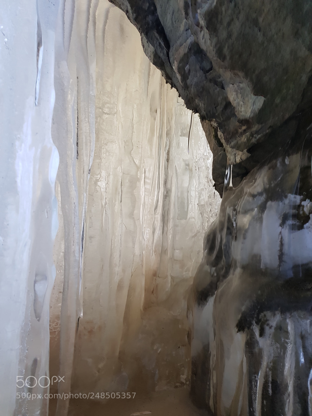 Samsung Galaxy S8 sample photo. Frozen water photography
