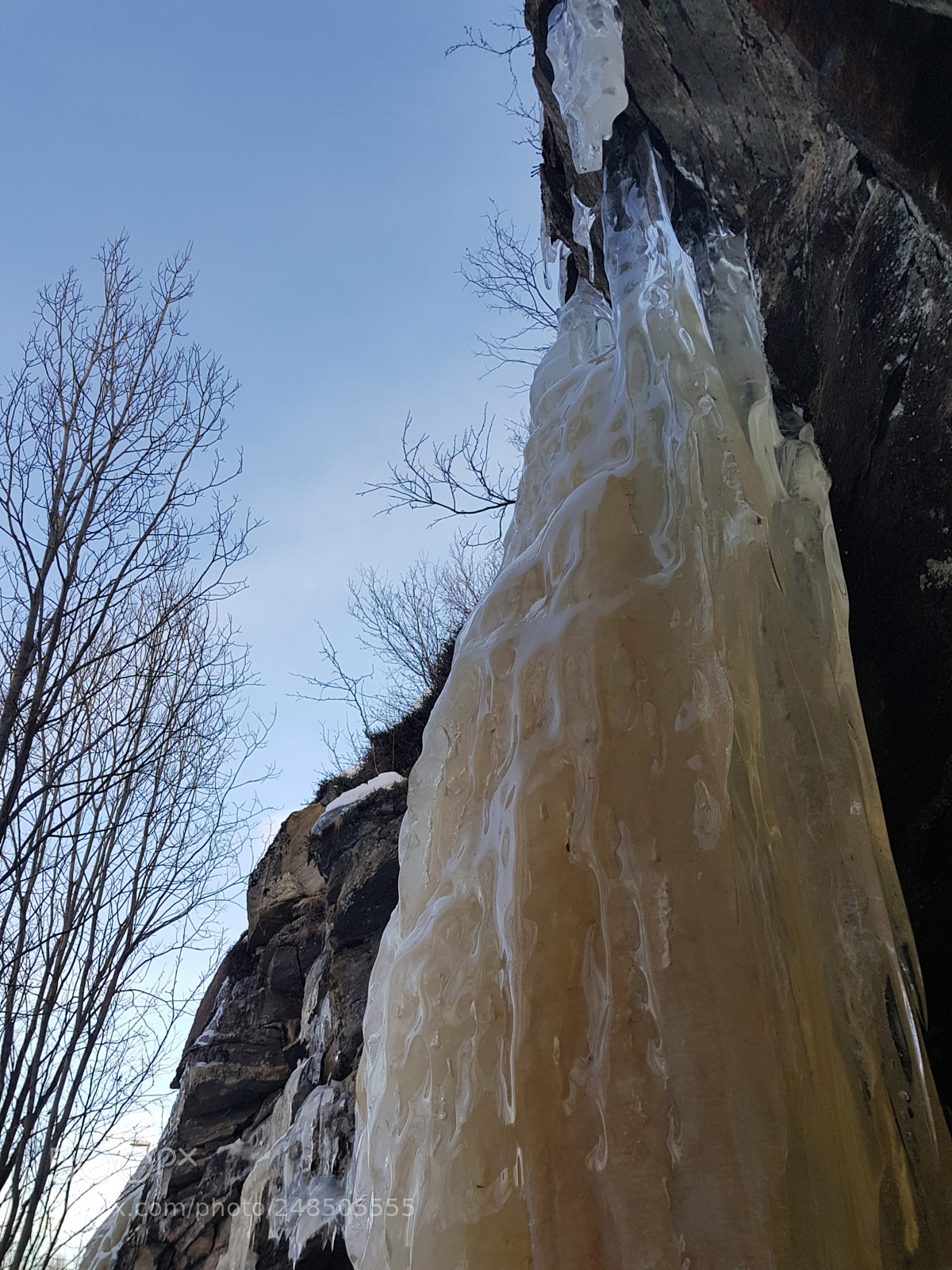 Samsung Galaxy S8 sample photo. Frozen water photography