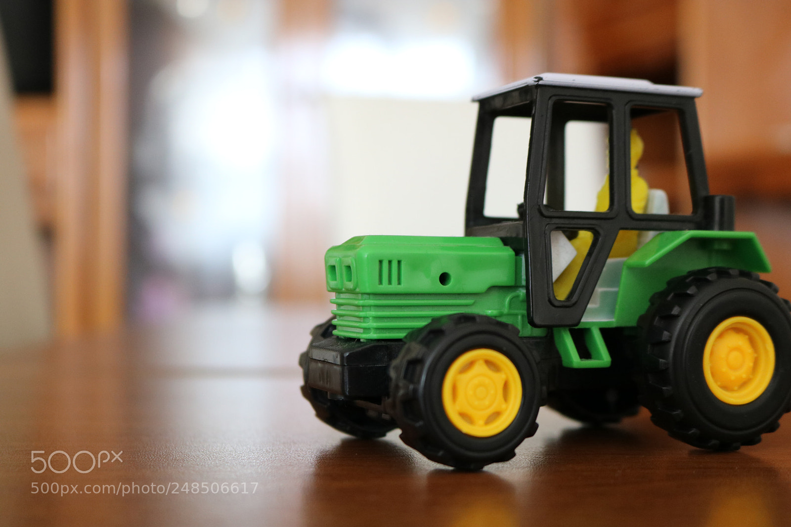 Canon EOS 750D (EOS Rebel T6i / EOS Kiss X8i) sample photo. Toys photography