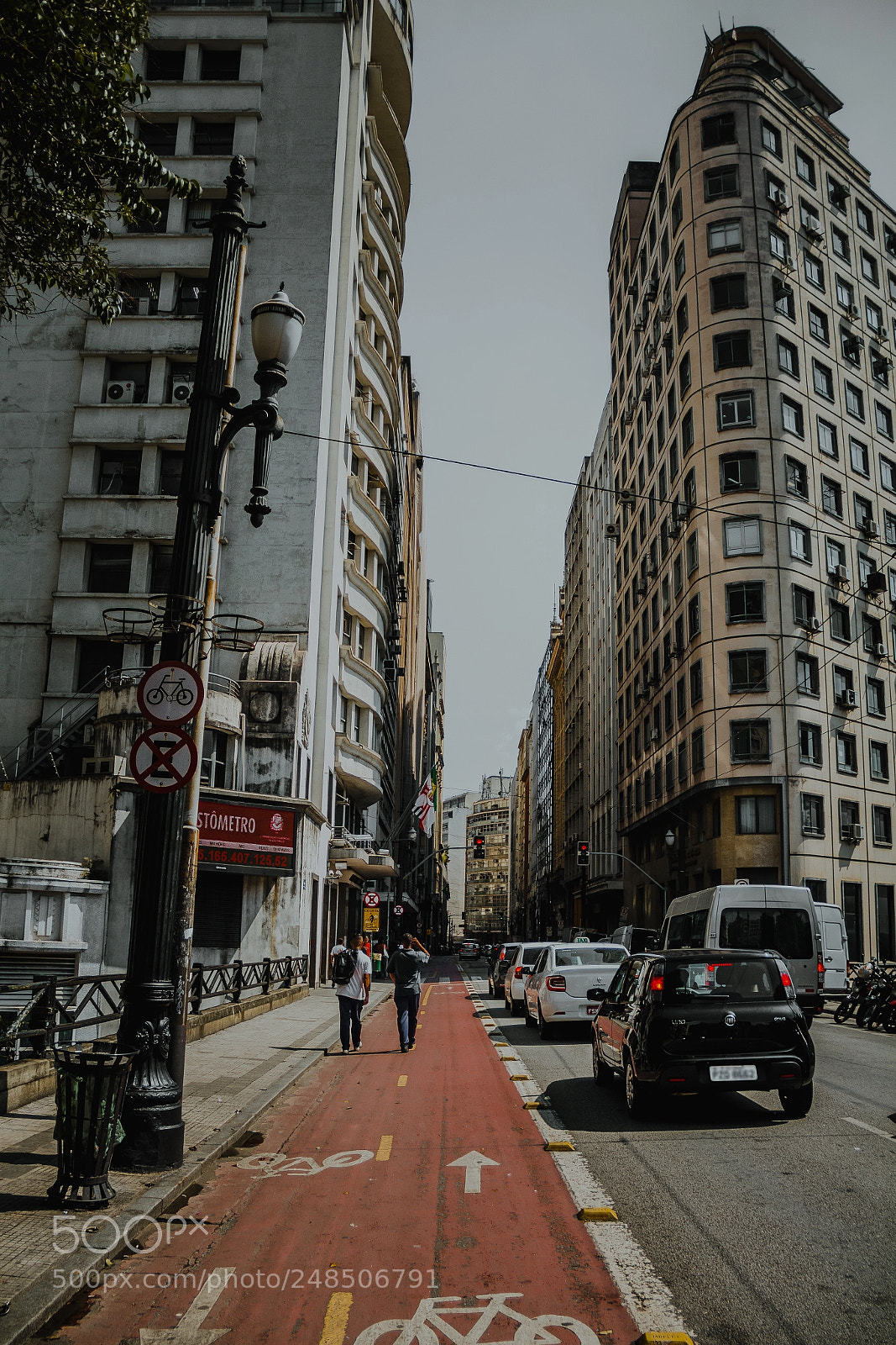 Canon EOS 600D (Rebel EOS T3i / EOS Kiss X5) sample photo. Downtown photography