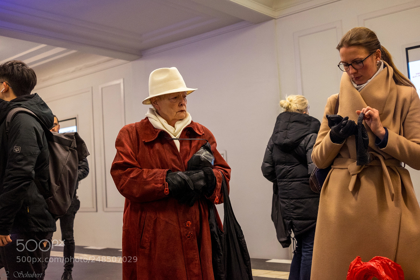 Fujifilm X-T1 sample photo. Red coat photography