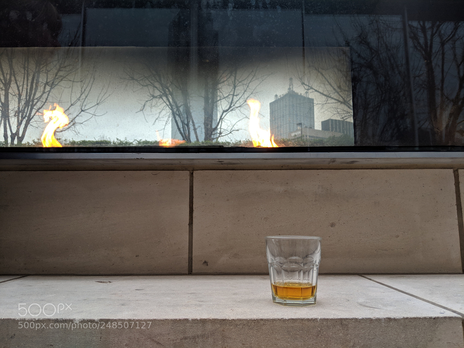 Google Pixel 2 sample photo. Laphroaig 10_1 photography