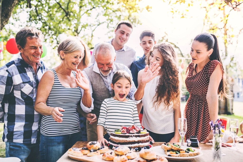 Family celebration or a garden party outside in the backyard. by Jozef Polc on 500px.com