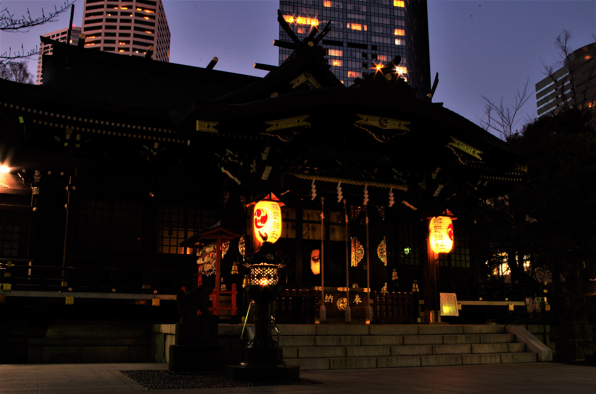 smc PENTAX-DA L 18-55mm F3.5-5.6 sample photo. Kumano jinjya (熊野神社　新宿) photography