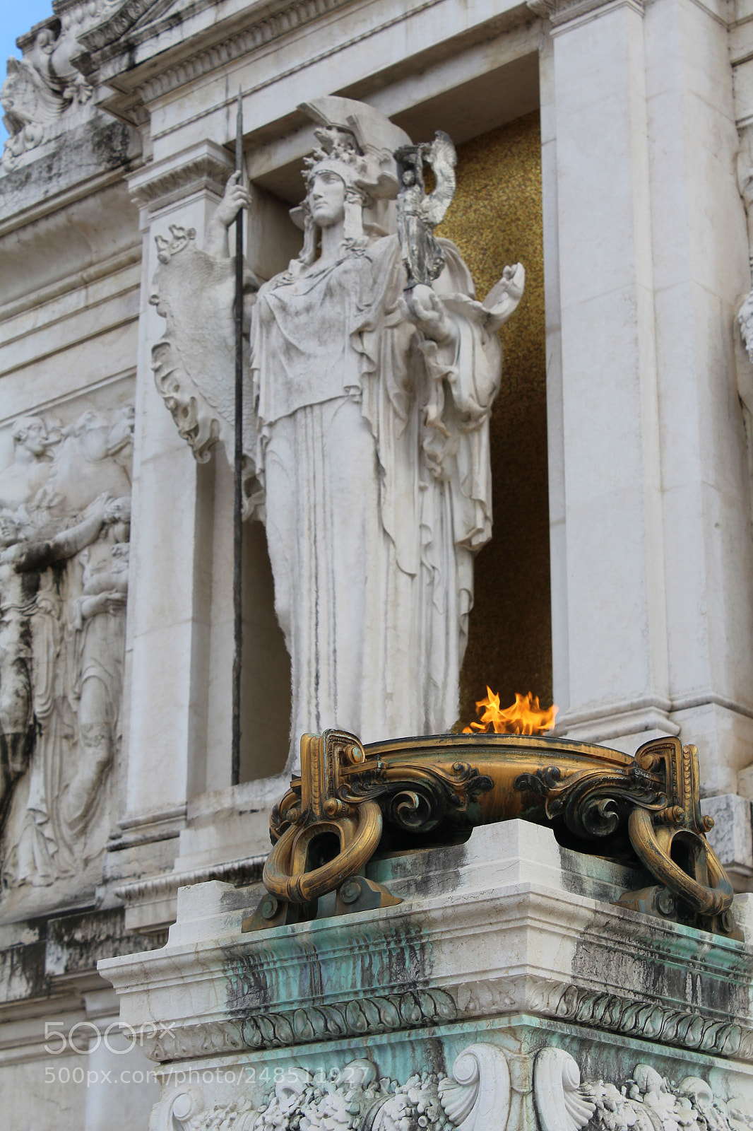 Canon EOS 1200D (EOS Rebel T5 / EOS Kiss X70 / EOS Hi) sample photo. Italia giunonica photography