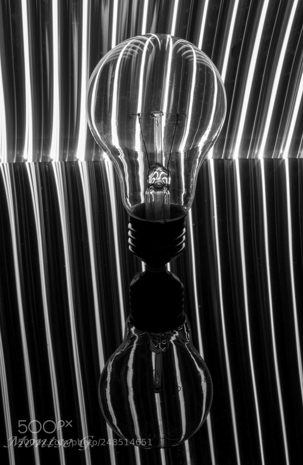 Canon EOS 77D (EOS 9000D / EOS 770D) sample photo. Light bulb 2 photography