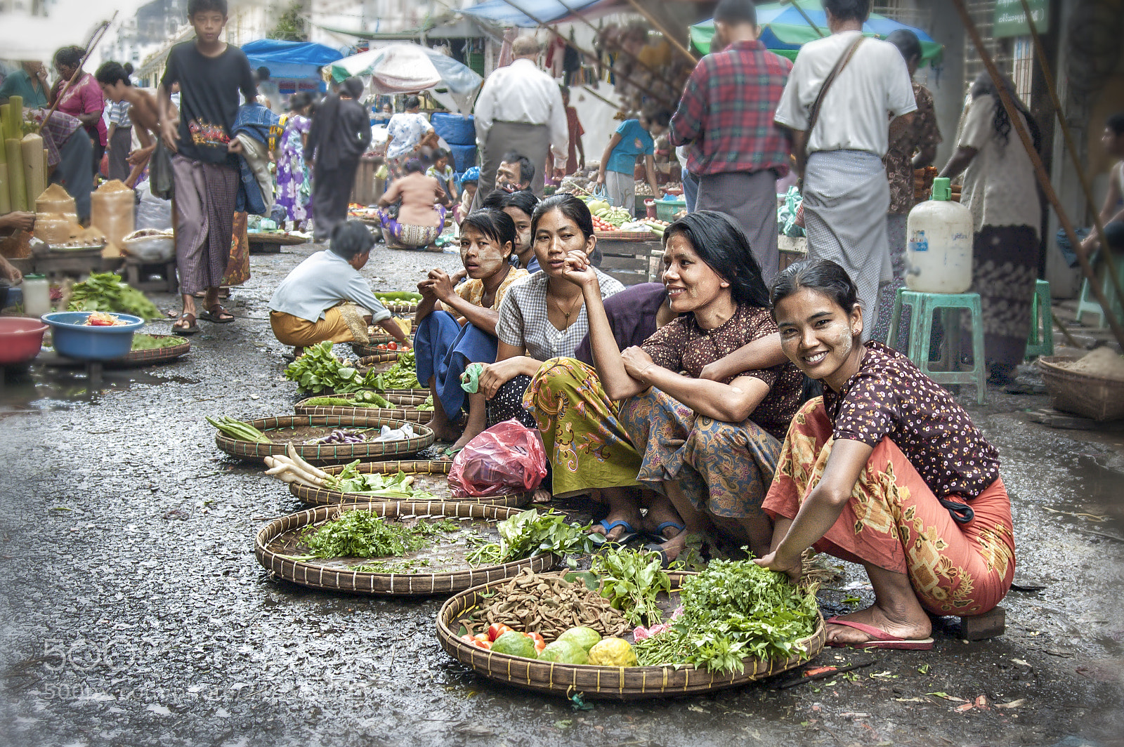 Nikon D70 sample photo. Street market / myanmar photography