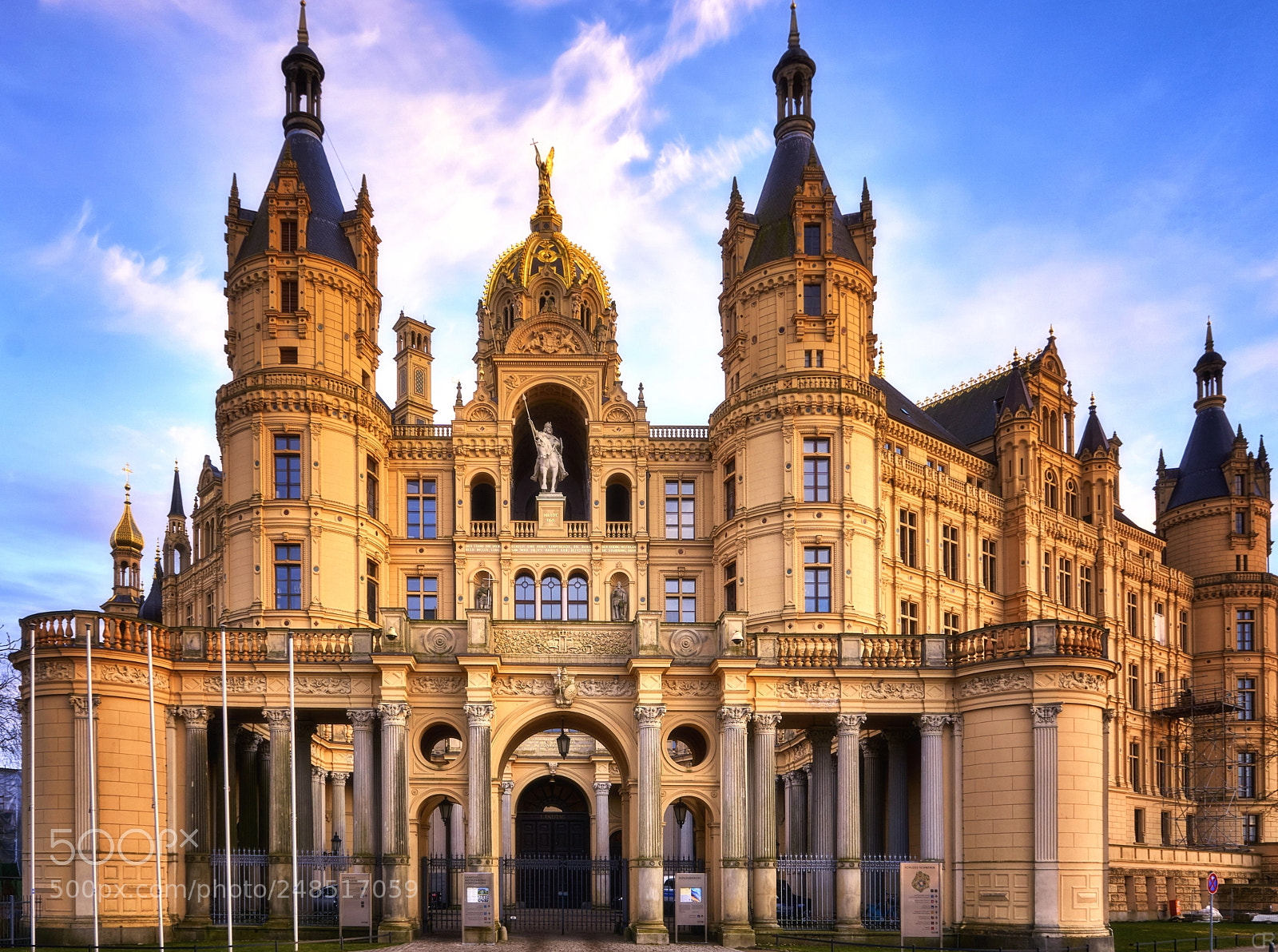 Sony a6000 sample photo. Haupteingang schloss schwerin photography