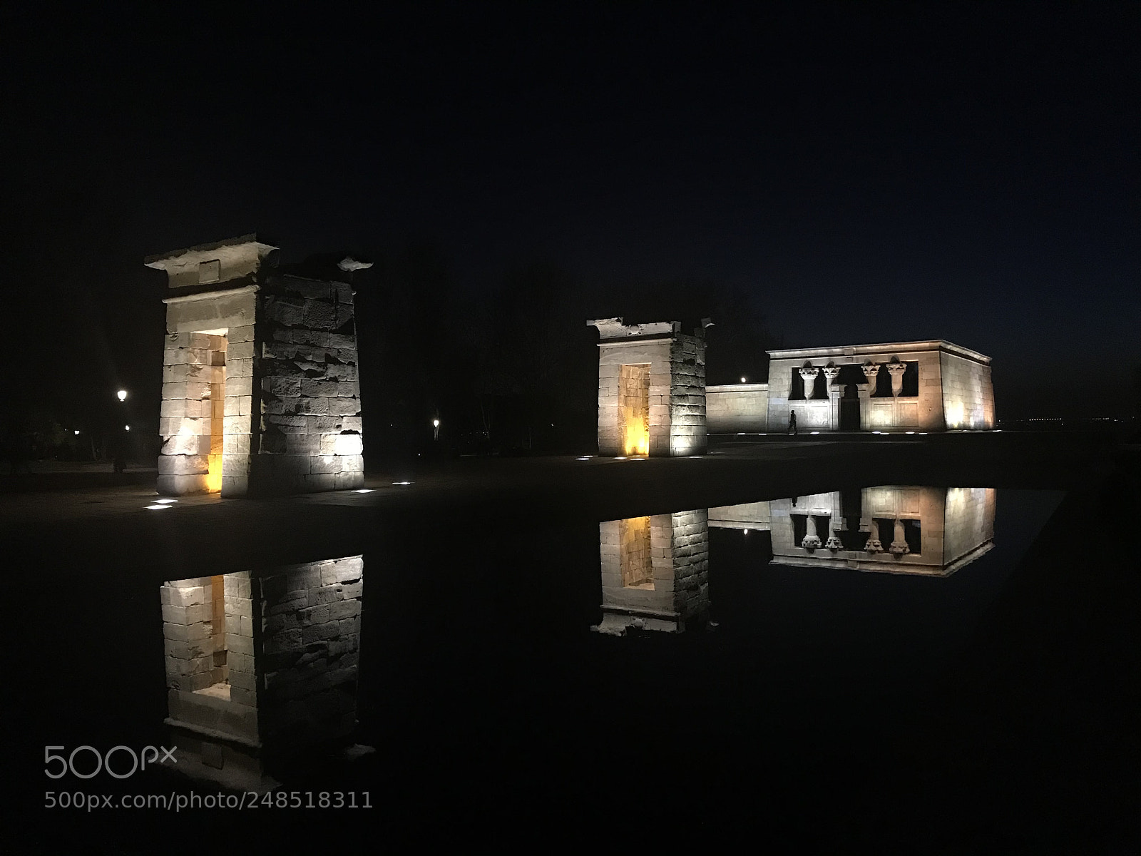 Apple iPhone 7 sample photo. Templo de debod. madrid. photography