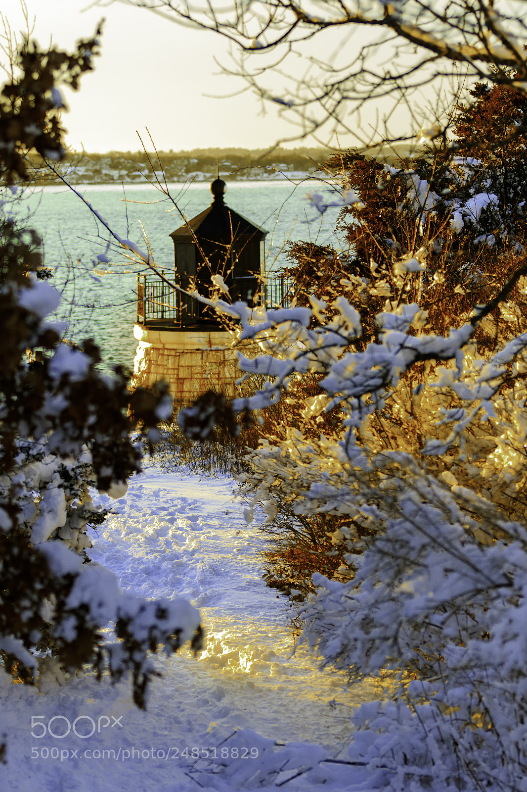 Canon EOS 7D Mark II sample photo. New england lighthouse in photography