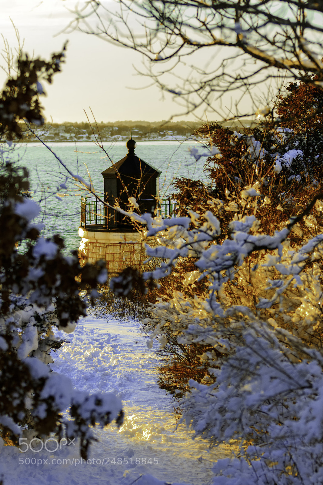 Canon EOS 7D Mark II sample photo. New england lighthouse in photography