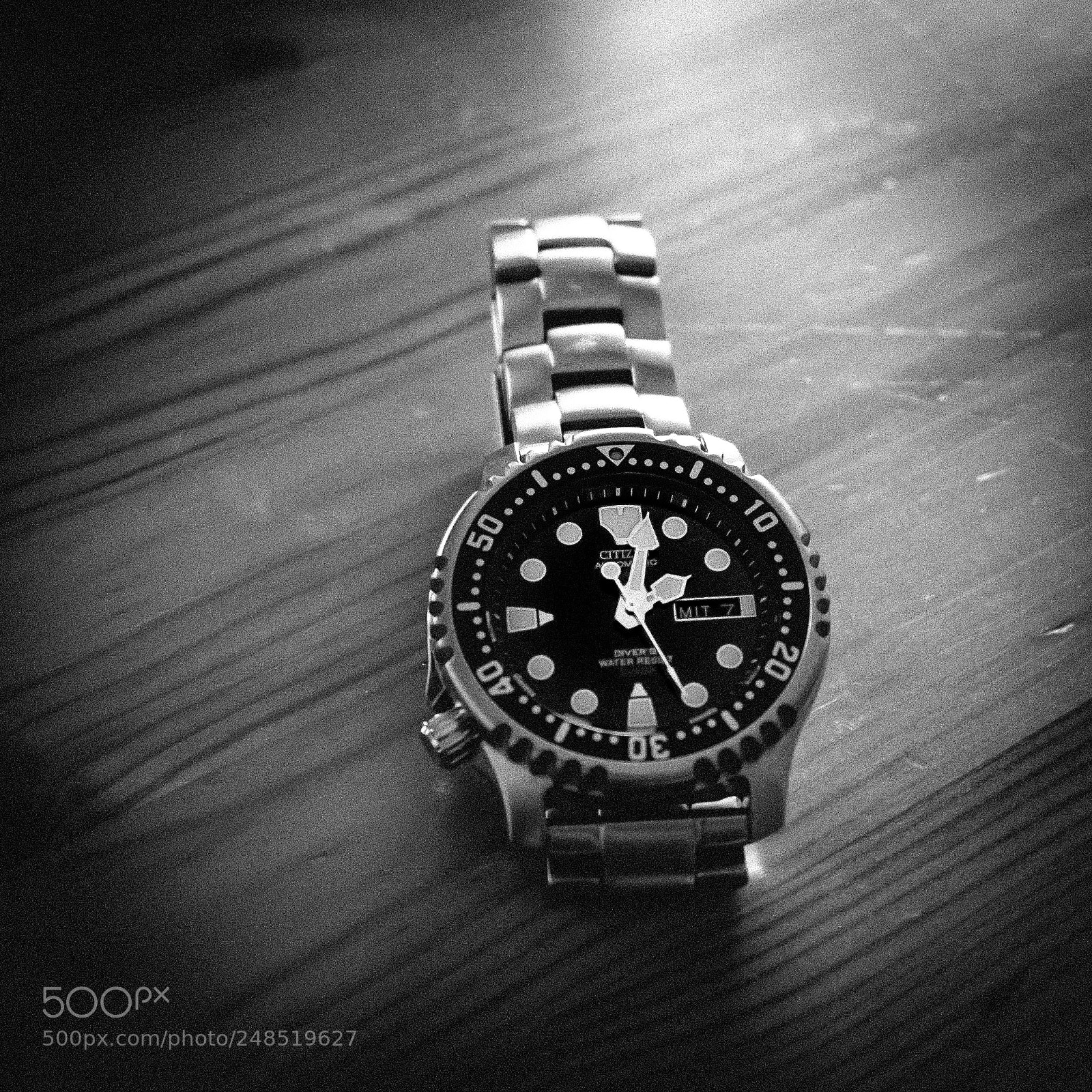Fujifilm X-T2 sample photo. Watch photography