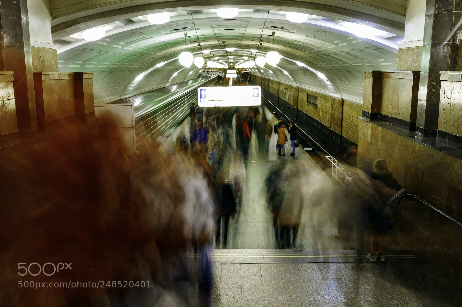 Canon EOS 7D Mark II sample photo. Moscow subway. photography