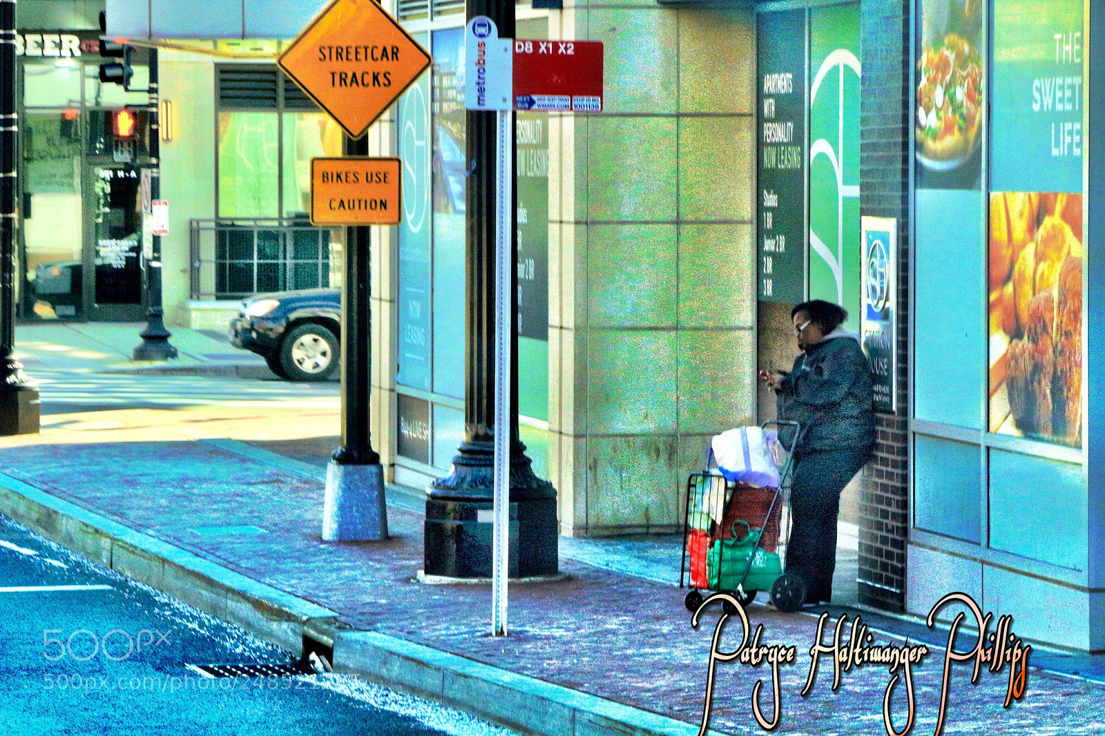 Canon EOS 100D (EOS Rebel SL1 / EOS Kiss X7) sample photo. Any street corner photography
