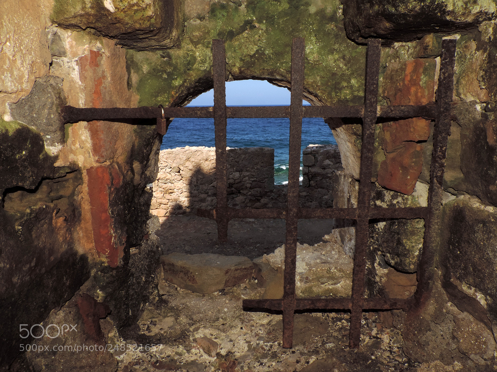 Nikon Coolpix P520 sample photo. Methoni's castle photography