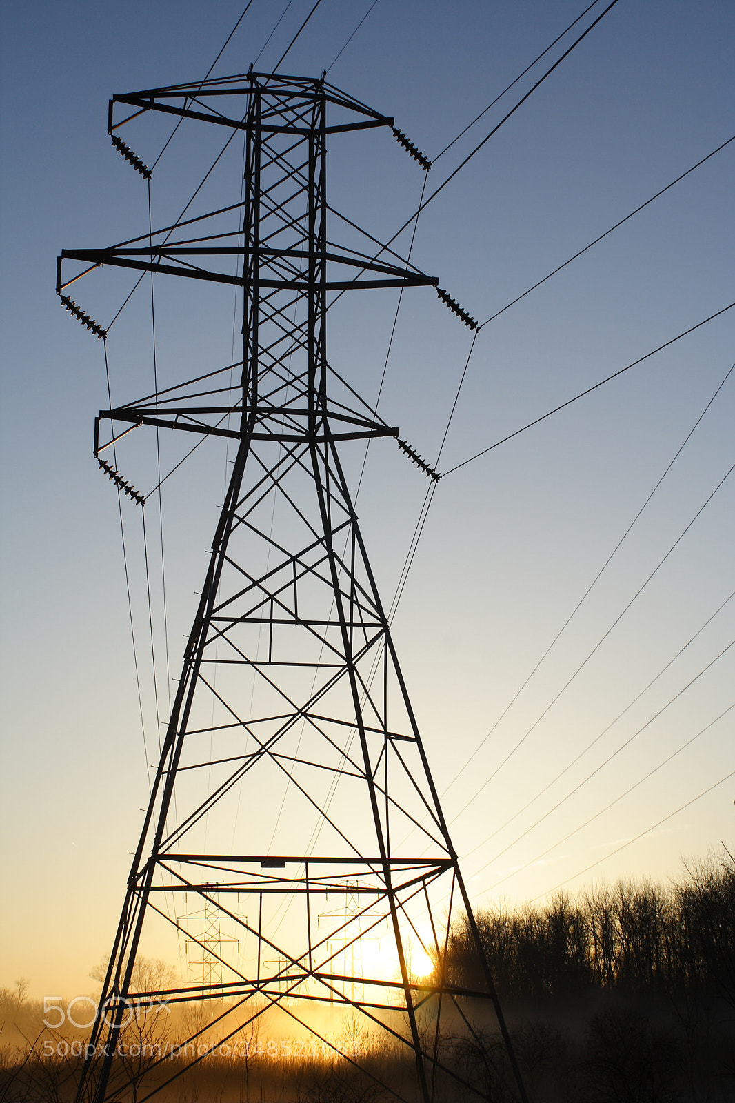 Canon EOS 350D (EOS Digital Rebel XT / EOS Kiss Digital N) sample photo. High-voltage tower and lines photography