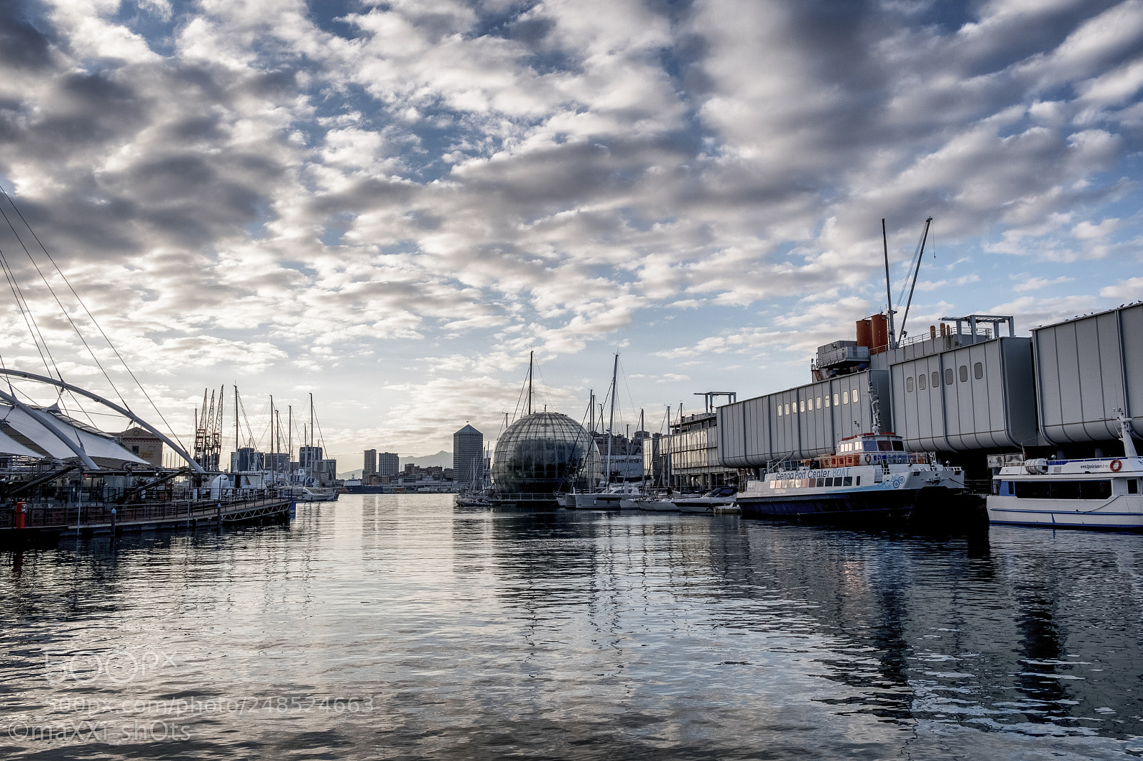 Fujifilm X-T20 sample photo. Porto antico genova photography