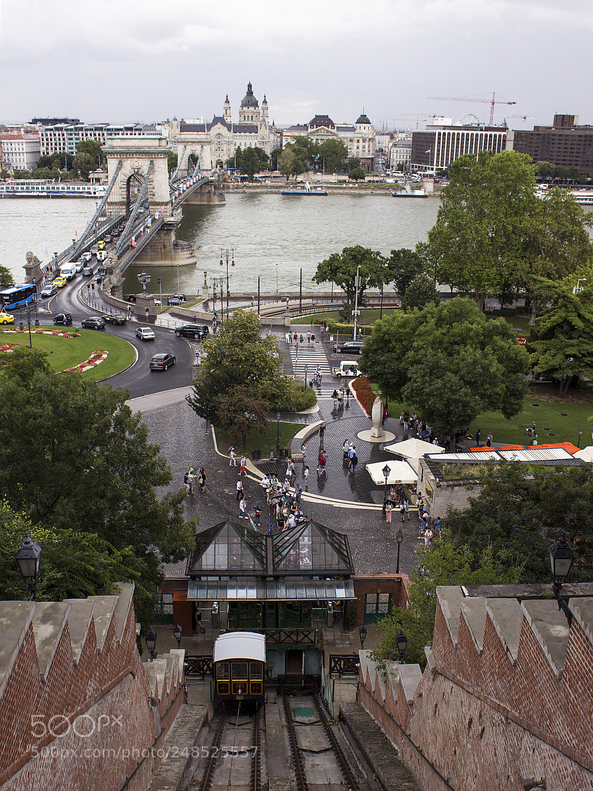 Canon EOS 550D (EOS Rebel T2i / EOS Kiss X4) sample photo. Budapest photography