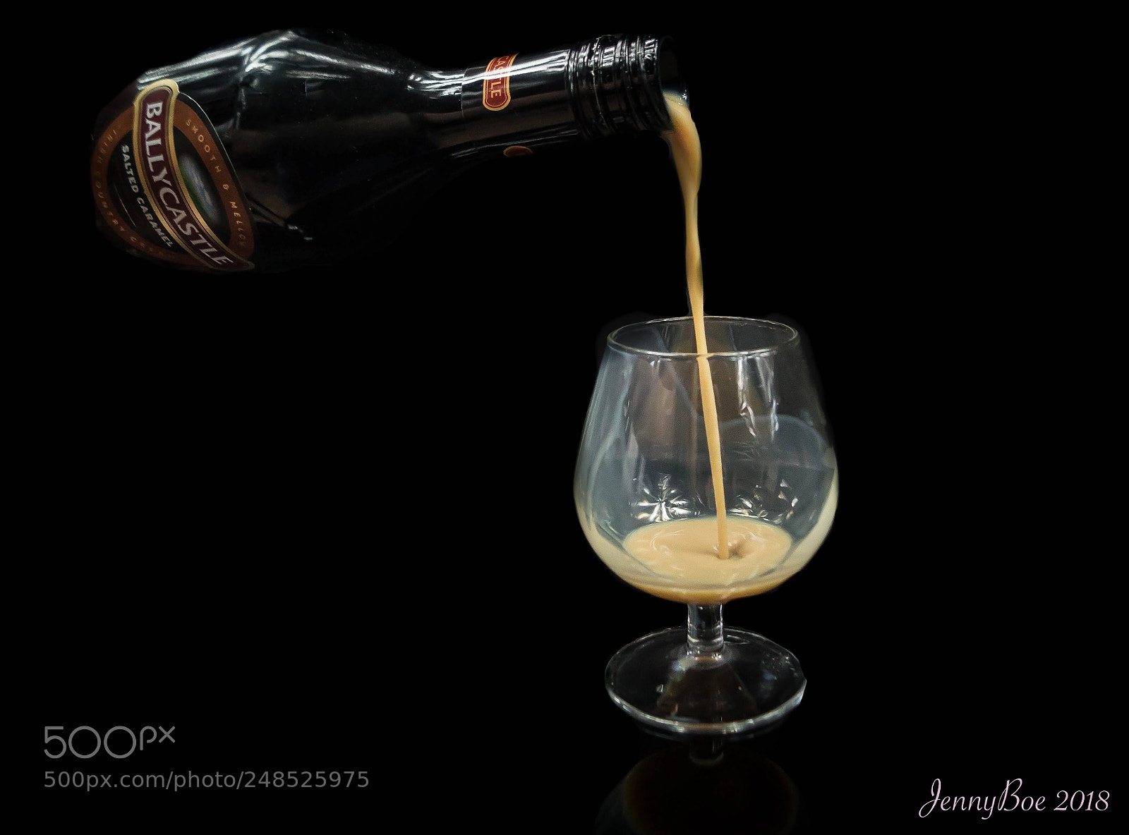 Sony SLT-A58 sample photo. Just pouring a drink! photography