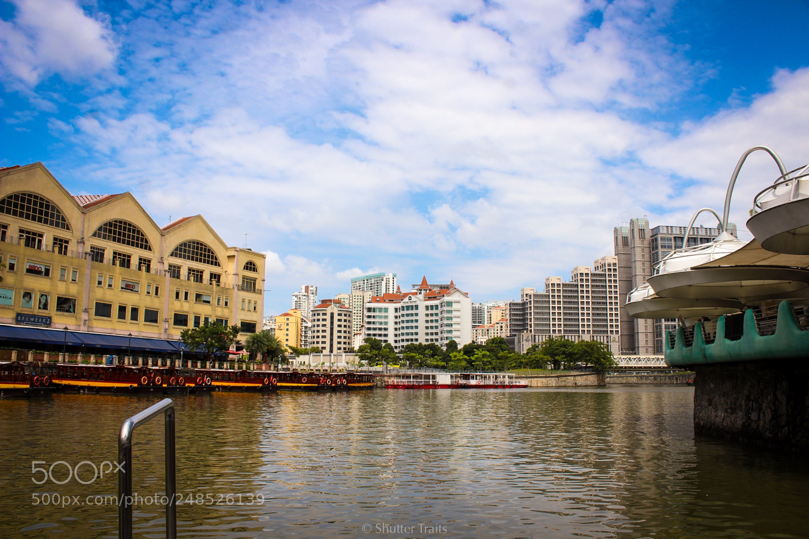 Canon EOS 1200D (EOS Rebel T5 / EOS Kiss X70 / EOS Hi) sample photo. River cruise - singapore photography