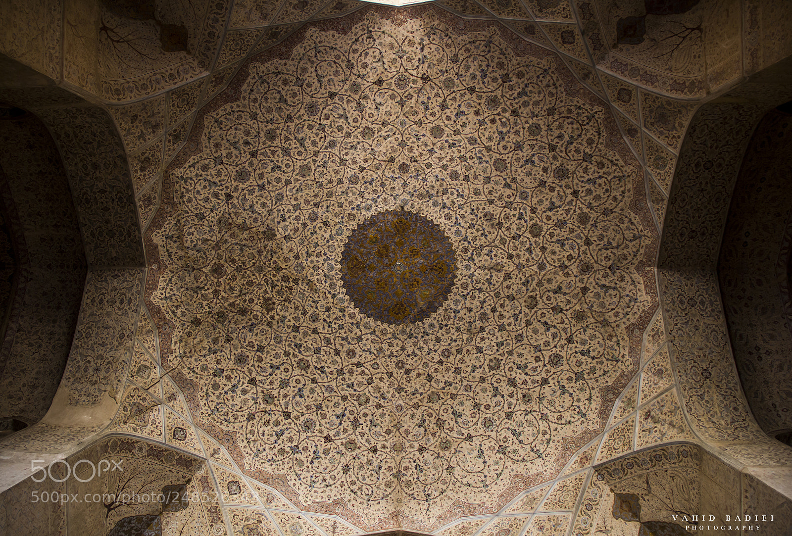 Canon EOS 60D sample photo. Ali-qapu entrance ceiling photography