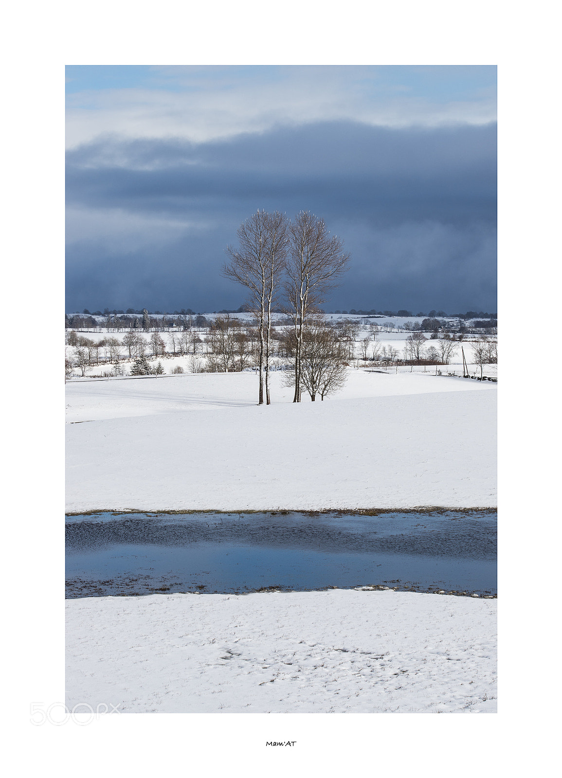 Canon EOS 6D Mark II sample photo. White and blue photography
