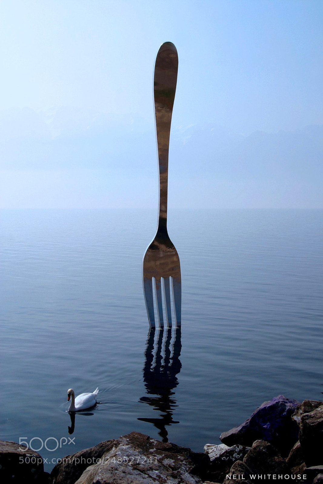 Canon EOS 10D sample photo. Fork sculpture, lake geneva photography