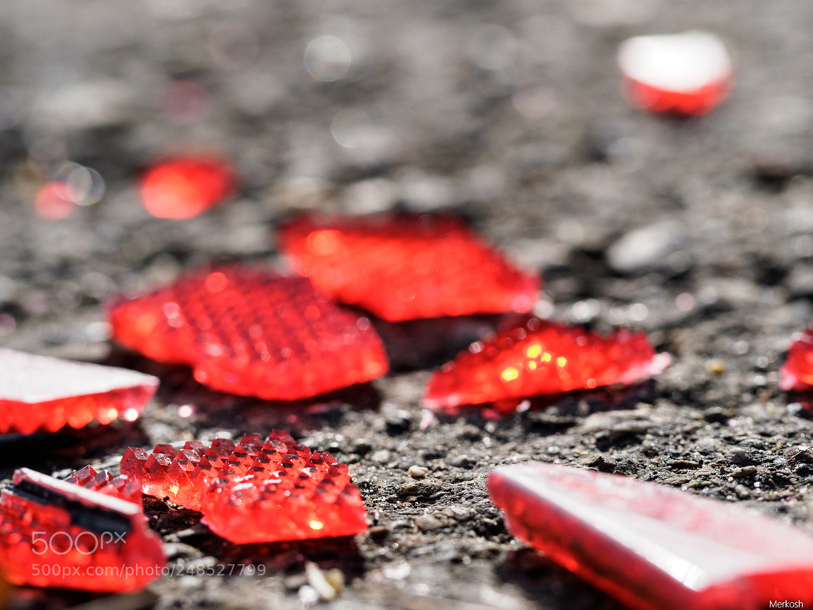 Olympus OM-D E-M1 Mark II sample photo. Broken photography